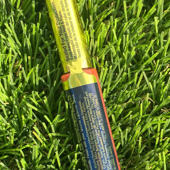 Heartbreaker color Lipsense Lipstick | New | Senegence | Cruelty Free Makeup - Picture 5 of 5